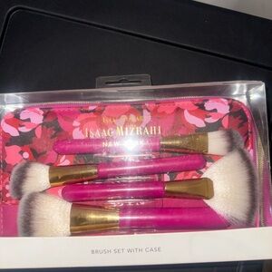 Isaac Mizrahi Pink and Gold Brush Set